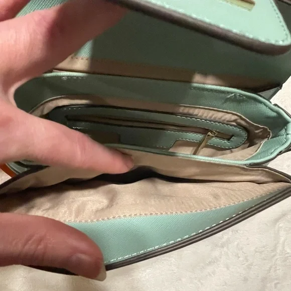 Heys Aqua Handbag - Picture 12 of 15